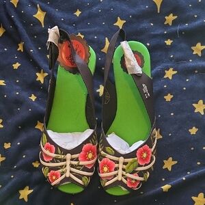 NIB Hot Chocolate Dark Chocolate Designs Necroflora Sl8ngback Sandals Size 10 40